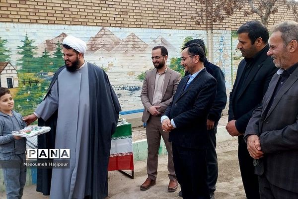 آیین افتتاح زمین چمن مصنوعی هنرستان امام خمینی(ره) خیرآباد در شهرستان ورامین