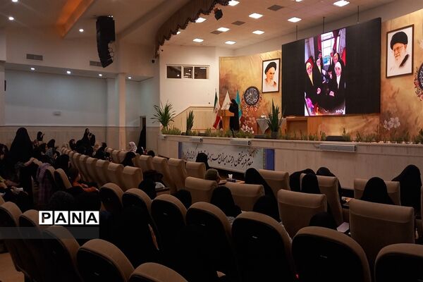 همایش مادر دختری دختران فاطمی و مراسم بزرگداشت شهید سلیمانی
