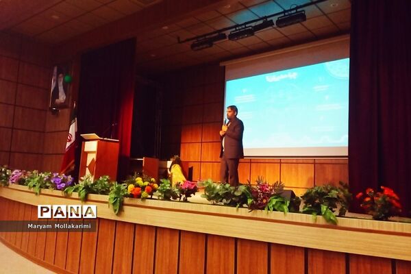 سلسله جلسات نشست‌ با مدیران مناطق ۲۱ گانه شهرستان‌های استان تهران در منطقه دماوند