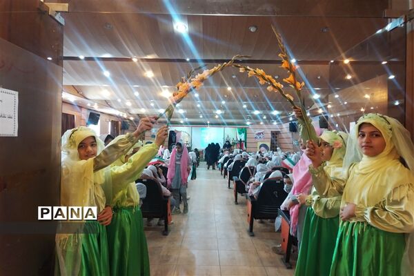 افتتاحیه چهل و دومین جشنواره فرهنگی هنری امید فردا در تربت‌جام