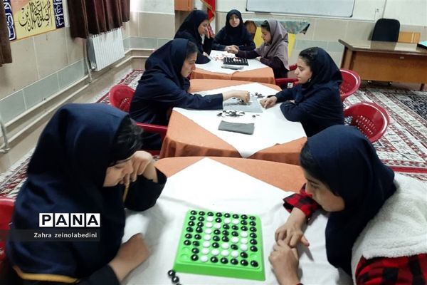 آیین افتتاحیه مسابقات رویش در دبیرستان هیات امنایی بهرام رزمی ناحیه ۱