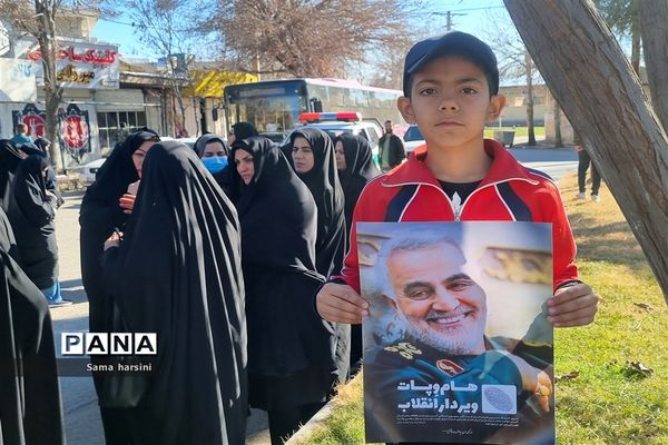 راهپیمایی مردم شهرستان چگنی در محکومیت حادثه کرمان