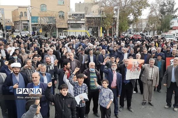 راهپیمایی مردم ولایتمدار پیشوا در محکومیت حادثه تروریستی شهدای کرمان