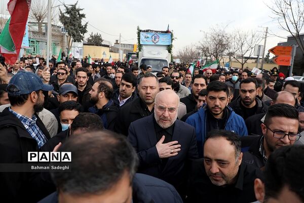 تشییع پیکر دانشجومعلم شهیده فائزه رحیمی