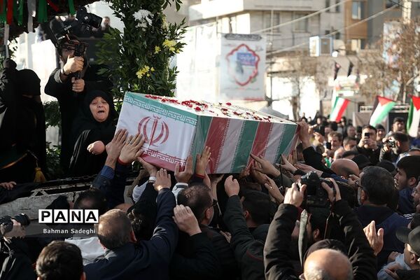 تشییع پیکر دانشجومعلم شهیده فائزه رحیمی
