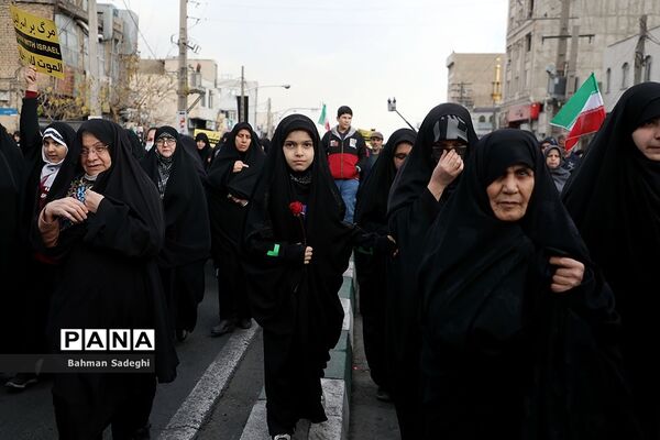 تشییع پیکر دانشجومعلم شهیده فائزه رحیمی