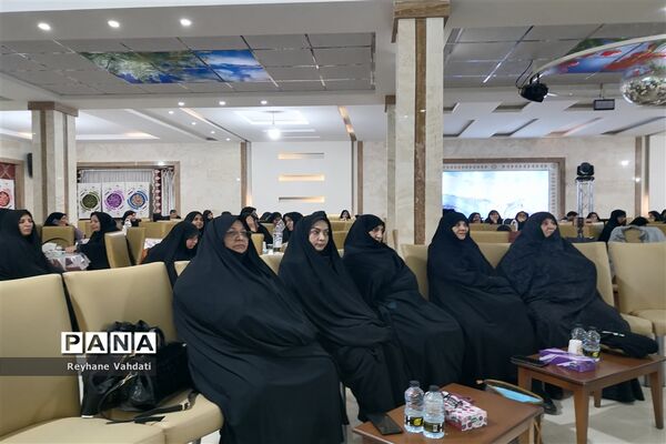 مراسم گرامیداشت مقام زن به همت امور بانوان اداره کل استان خراسان