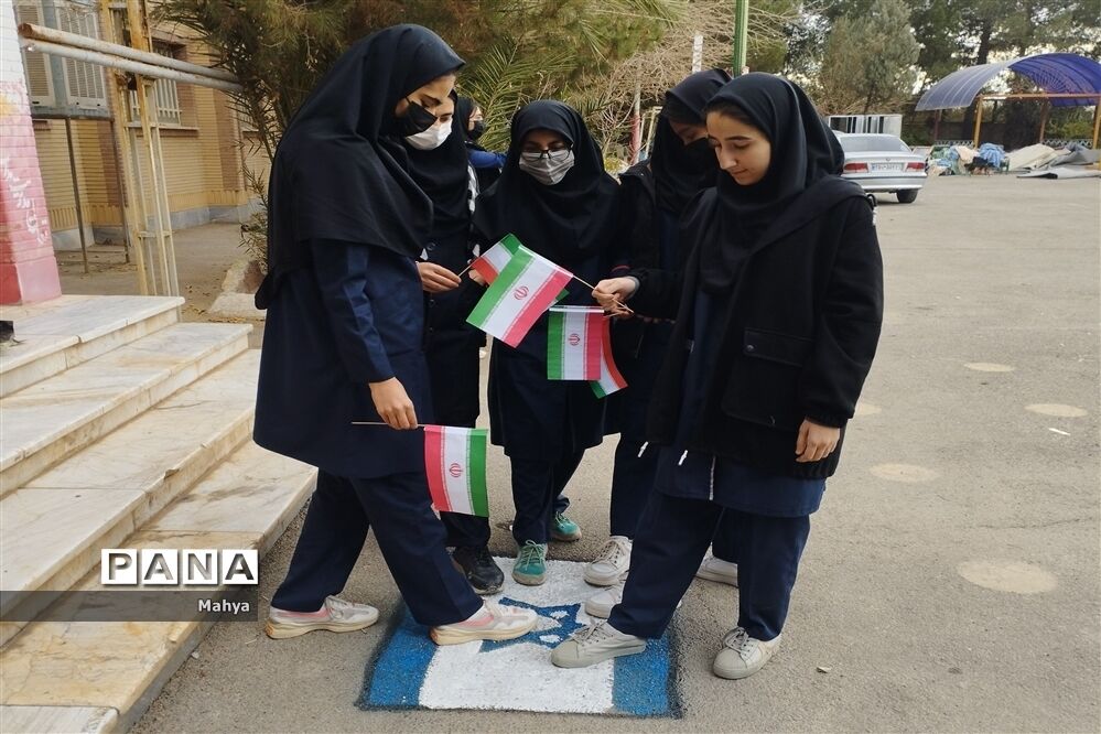 مراسم صبحگاه مقاومت در آموزشگاه حضرت زهرا (س) جوادآباد