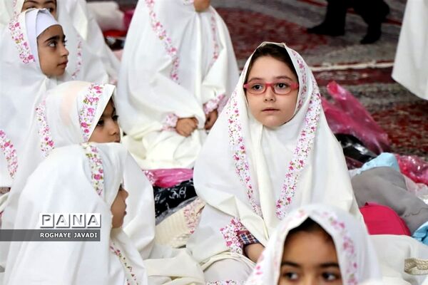 جشن تکلیف 1600 نفری دختران ناحیه یک بهارستان