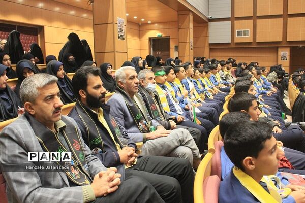 مراسم یادبود شهدای دانش‌آموز حادثه تروریستی گلزار شهدا کرمان