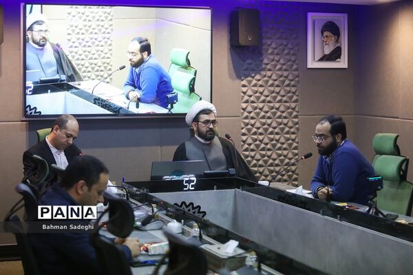 نشست بررسی نسبت جریان‌های مصرف موسیقی و تربیت نسل نو
