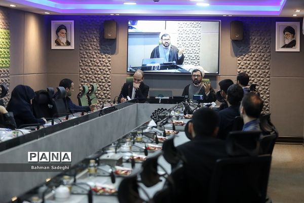 نشست بررسی نسبت جریان‌های مصرف موسیقی و تربیت نسل نو