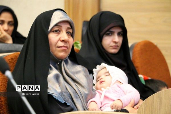 همایش تجلیل از بانوان شاغل در دستگاه‌های اجرایی کاشمر