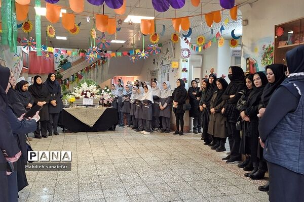 مراسم بزرگداشت شهدای دانش‌آموز حادثه کرمان در ناحیه دو شهرری