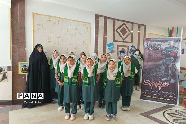 یادواره‌ی شهدای دانش‌آموزی حادثه تروریستی کرمان در مدارس ناحیه ۵