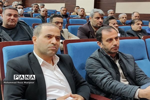 نشست تعاملی مدیران مدارس شهرستان ملارد با موضوع کیفیت‌بخشی عملکرد