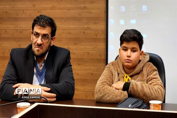 جلسه تقدیر از مجریان طرح تلاوت فاطمی در ناحیه یک بهارستان