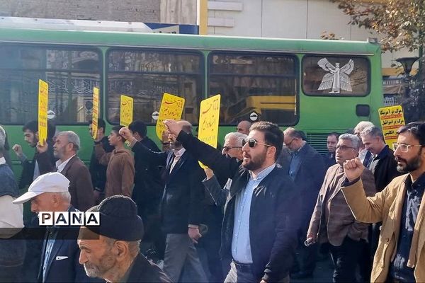 خروش انقلابی مردم ورامین در محکومیت از عملیات تروریستی کرمان