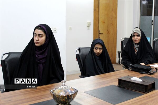 دورهمی تجربه‌نگاری خبرنگاران پانا با حضور کاظم دهقانی