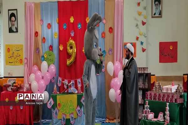 جشن تکلیف دانش‌آموزان دبستان زنده یاد قمصری