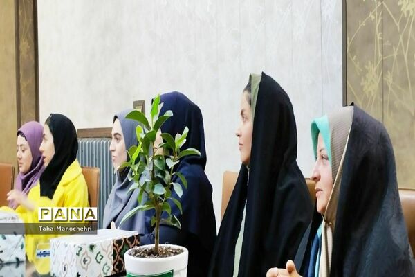 جلسه انجمن پژوهش و تحقیق با موضوع شجاعت و ایثار در شهرستان پیشوا
