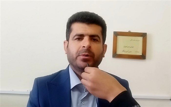 دانش‌آموزان و معلمان پارسیان داغدار شهدای  حادثه کرمان‌/ فیلم