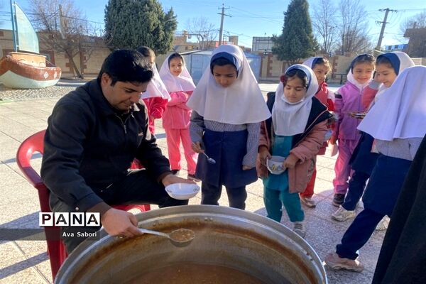 سوگواره شهدای دانش‌آموز کرمان در مدارس آباده