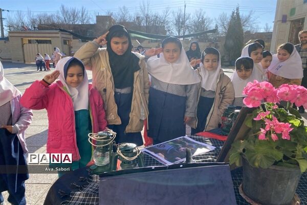 سوگواره شهدای دانش‌آموز کرمان در مدارس آباده