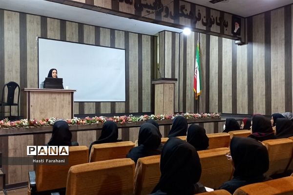 کارگاه شناسایی اختلالات عصبی و یادگیری در قرچک