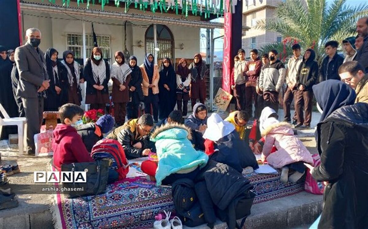 حضور دانش‌آموزان رحیم آباد بر سر مزار شهدای گمنام