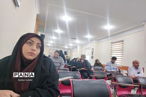 جلسه بصیرت افزایی و جهاد تبیین در آموزش و پرورش رودهن