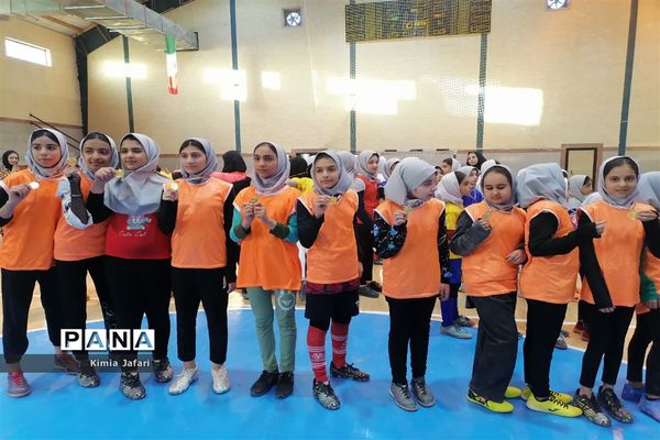 مسابقات فوتسال دانش‌آموزان دختر بافق