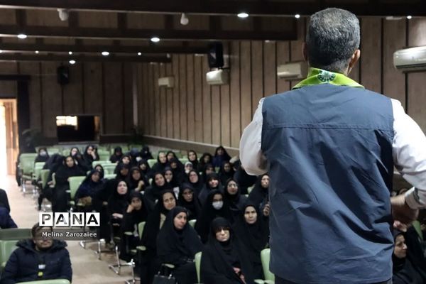 کارگاه آموزشی مربیان پیشتاز ناحیه ۵ مشهد