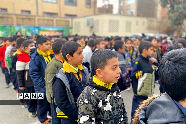 مراسم هفتم شهدای کرمان در دبستان دکتر محمدحسین کیهانی ناحیه یک شهرری