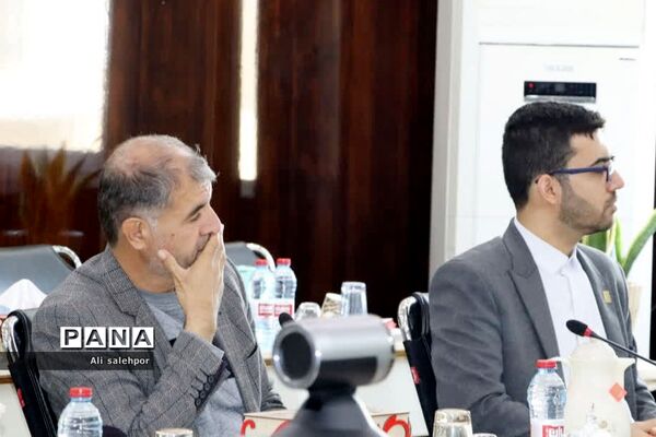 جلسه هیئت اندیشه‌ورز سازمان بسیج فرهنگیان استان بوشهر