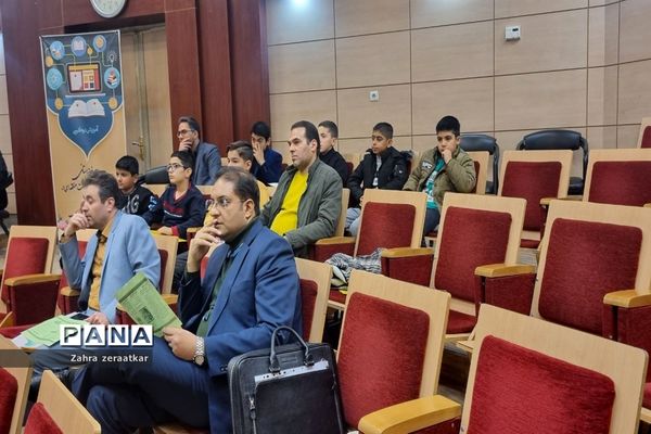 برگزاری آیین تکریم و تجلیل از پژوهشگران برتر ناحیه ۲