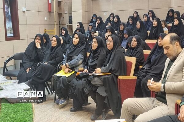 برگزاری آیین تکریم و تجلیل از پژوهشگران برتر ناحیه ۲