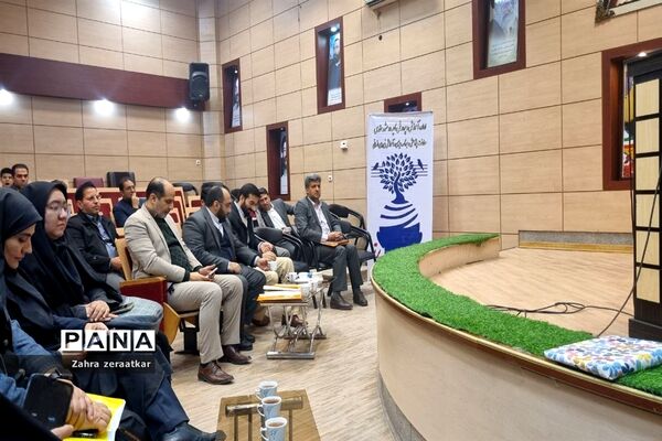 برگزاری آیین تکریم و تجلیل از پژوهشگران برتر ناحیه ۲