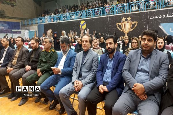 تقدیر از مادران قهرمان و مربیان ورزشی