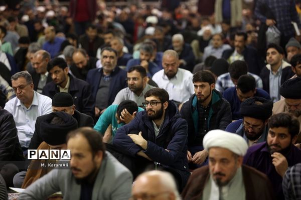 گرامیداشت  سالگرد شهدای حادثه هواپیمای اوکراینی در حرم حضرت معصومه(س)