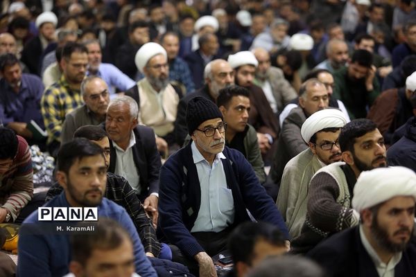 گرامیداشت  سالگرد شهدای حادثه هواپیمای اوکراینی در حرم حضرت معصومه(س)