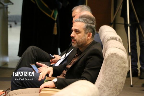 آیین تجلیل از معلمان جهادی و یاوران رضوی مقطع ابتدایی استان قم-1