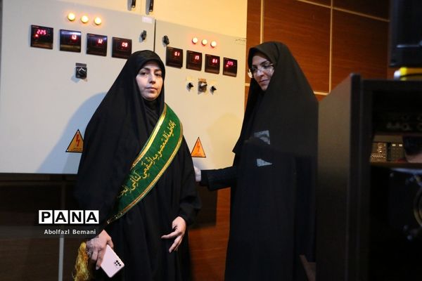 آیین تجلیل از معلمان جهادی و یاوران رضوی مقطع ابتدایی استان قم-1