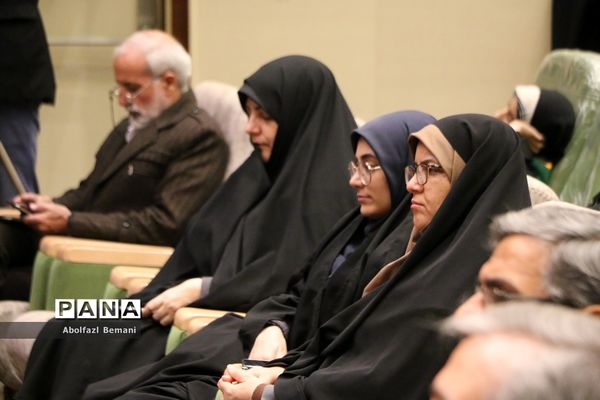 آیین تجلیل از معلمان جهادی و یاوران رضوی مقطع ابتدایی استان قم-1