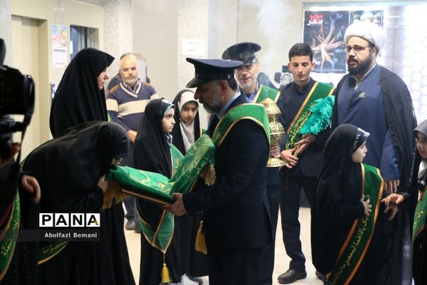 آیین تجلیل از معلمان جهادی و یاوران رضوی مقطع ابتدایی استان قم-1