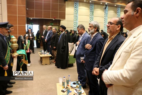 آیین تجلیل از معلمان جهادی و یاوران رضوی مقطع ابتدایی استان قم-2