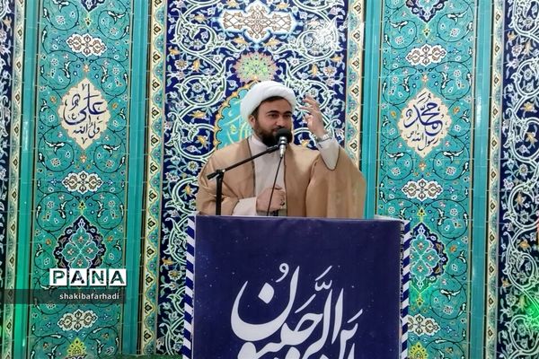 اقامه باشکوه نمازجمعه ‌در شهرستان فیروزکوه