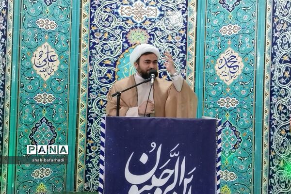 اقامه باشکوه نمازجمعه ‌در شهرستان فیروزکوه