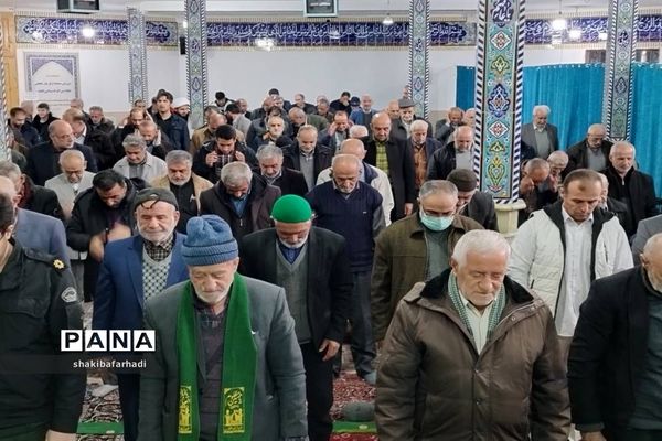 اقامه باشکوه نمازجمعه ‌در شهرستان فیروزکوه