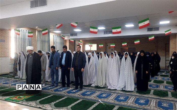 ‌نماز جماعت در 66 هزار مدرسه کشور اقامه می‌شود